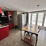 Rdc Avec Courette - Jusqu'a 6 Pers - A 100m Apartmán