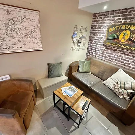 Rdc Avec Courette - Jusqu'a 6 Pers - A 100m