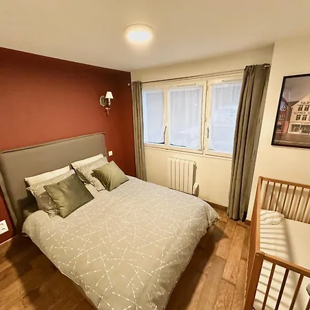 Rdc Avec Courette - Jusqu'a 6 Pers - A 100m